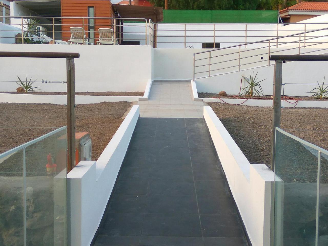 Casa Zoe Villa อาโรนา ภายนอก รูปภาพ